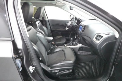 2020 Jeep Compass Latitude w/Sun/Safety Pkg