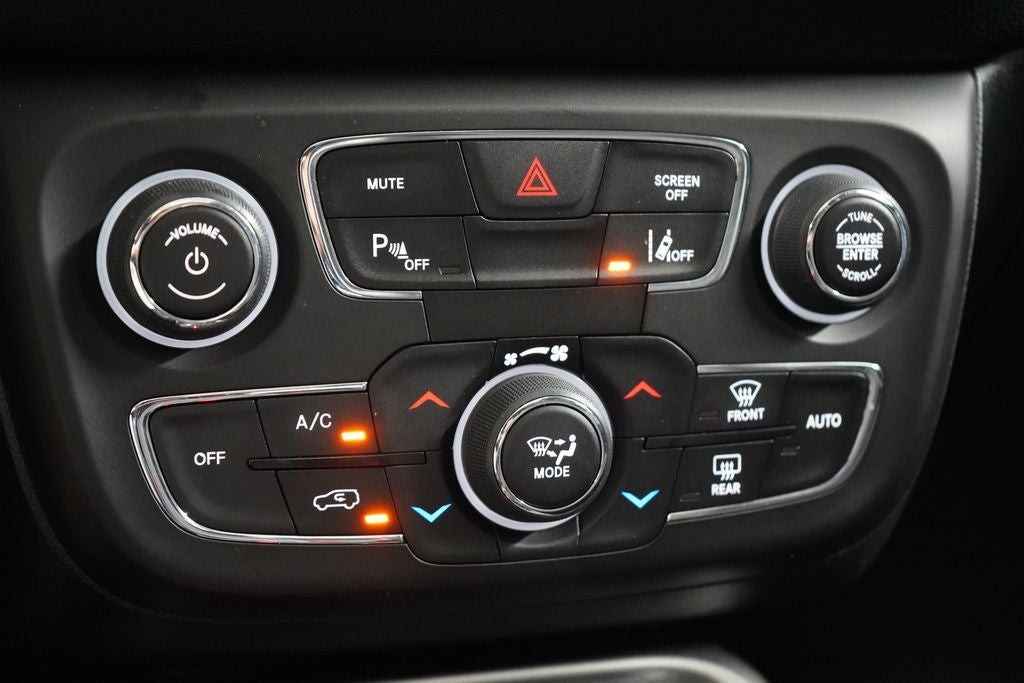 2020 Jeep Compass Latitude w/Sun/Safety Pkg