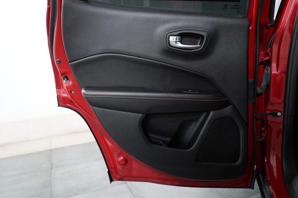 2020 Jeep Compass Latitude w/Sun/Safety Pkg