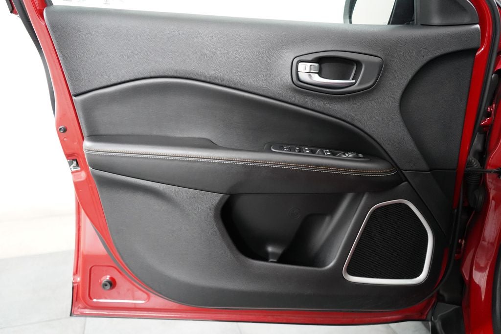2020 Jeep Compass Latitude w/Sun/Safety Pkg