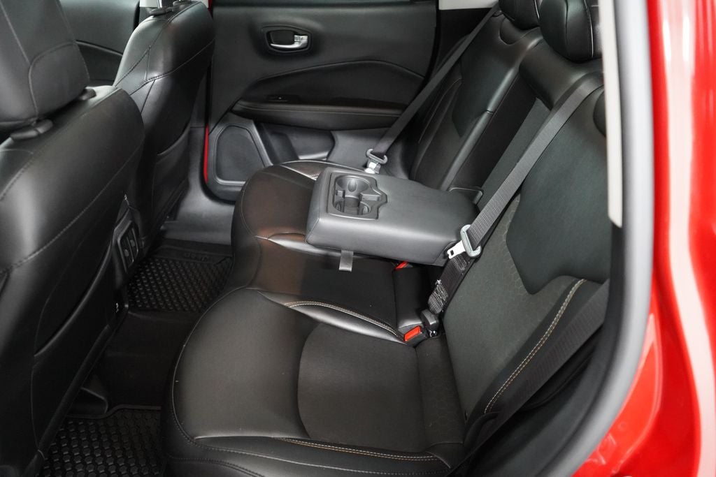 2020 Jeep Compass Latitude w/Sun/Safety Pkg