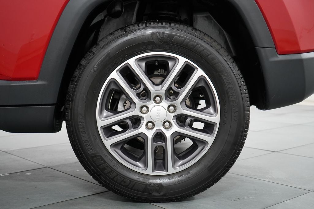 2020 Jeep Compass Latitude w/Sun/Safety Pkg