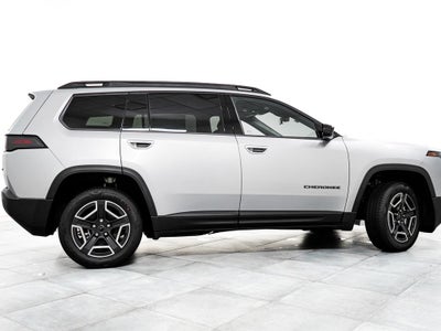 2026 Jeep Cherokee Laredo