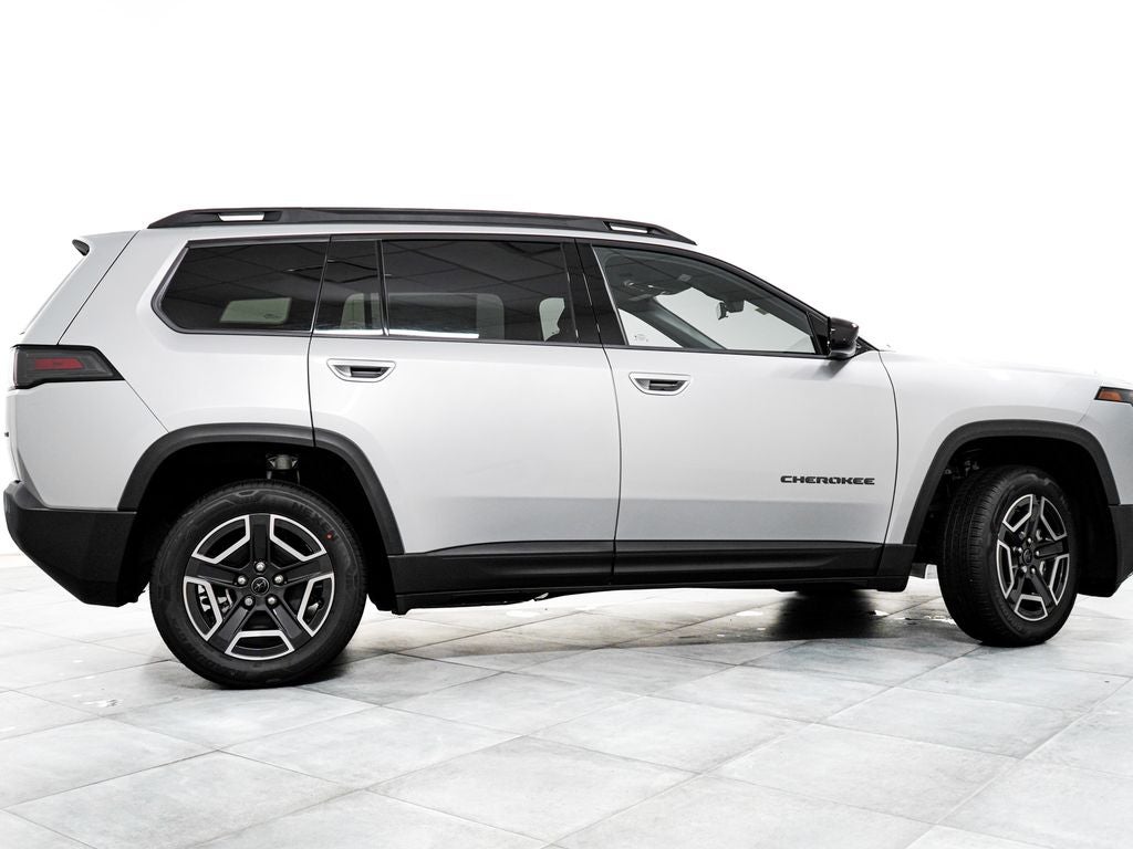 2026 Jeep Cherokee Laredo