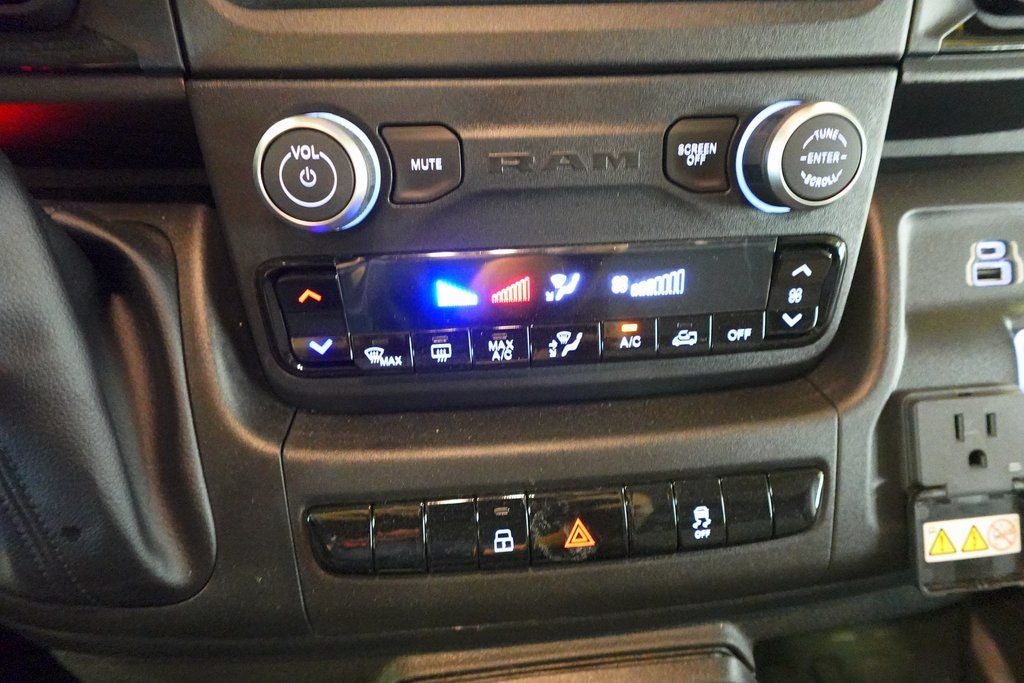 2026 RAM ProMaster 1500 Base