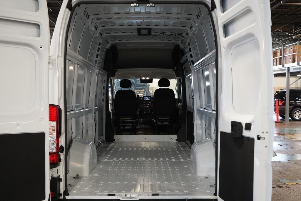 2026 RAM ProMaster Cargo Van Tradesman