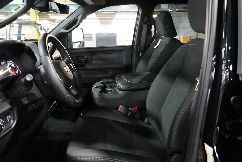 2027 RAM 2500 Black Express
