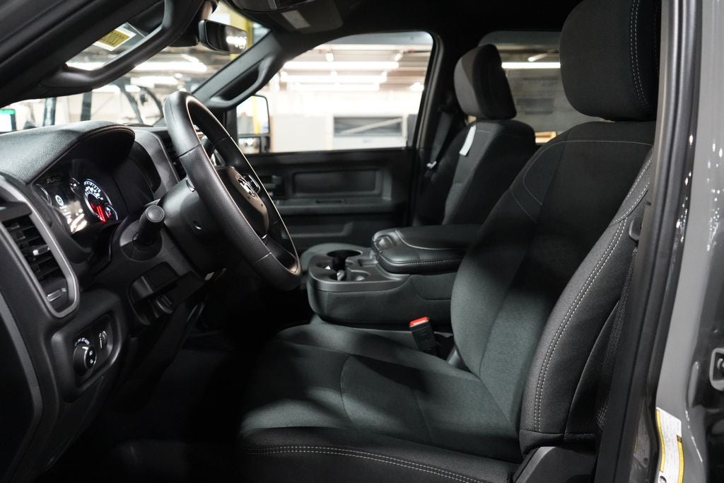 2027 RAM 2500 Black Express