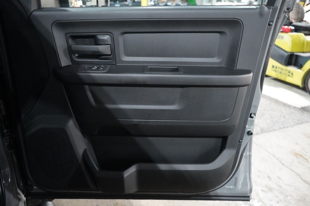 2027 RAM 2500 Black Express
