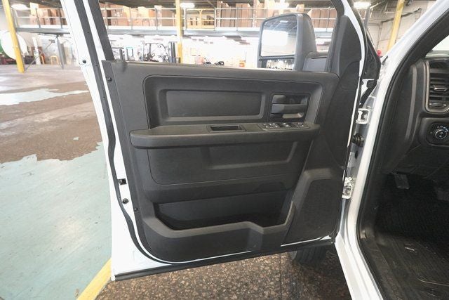 2025 RAM 5500HD Tradesman Chassis Cab