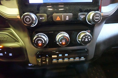 2026 RAM Ram 5500 Chassis Cab RAM 5500 TRADESMAN CHASSIS CREW CAB 4X4 84' CA