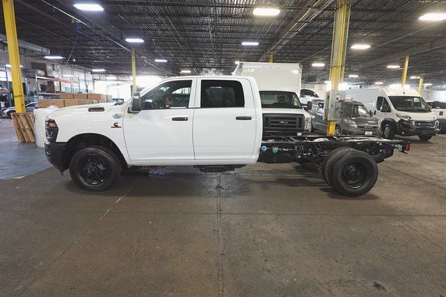 2026 RAM 3500 Tradesman Chasis Cab