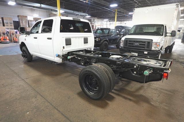 2026 RAM 3500 Tradesman Chasis Cab