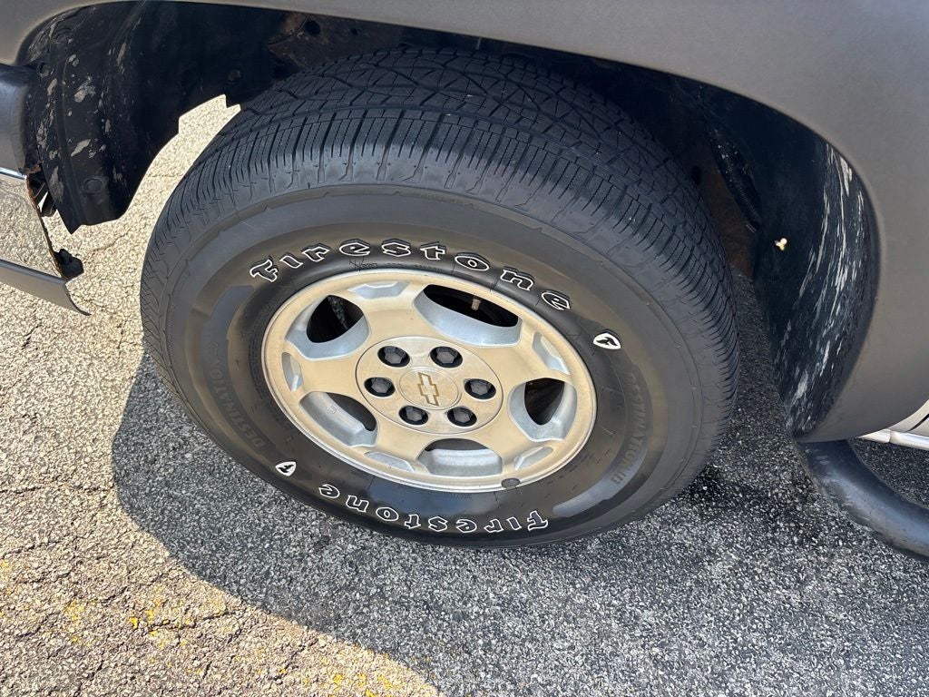 2004 Chevrolet Avalanche 1500 1500 5dr Crew Cab 130" WB