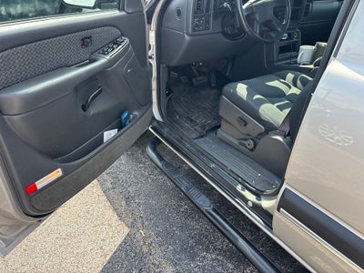 2004 Chevrolet Avalanche 1500 1500 5dr Crew Cab 130" WB