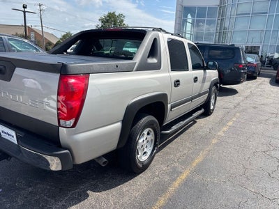 2004 Chevrolet Avalanche 1500 1500 5dr Crew Cab 130" WB