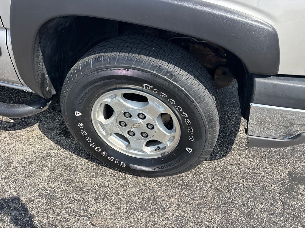 2004 Chevrolet Avalanche 1500 1500 5dr Crew Cab 130" WB