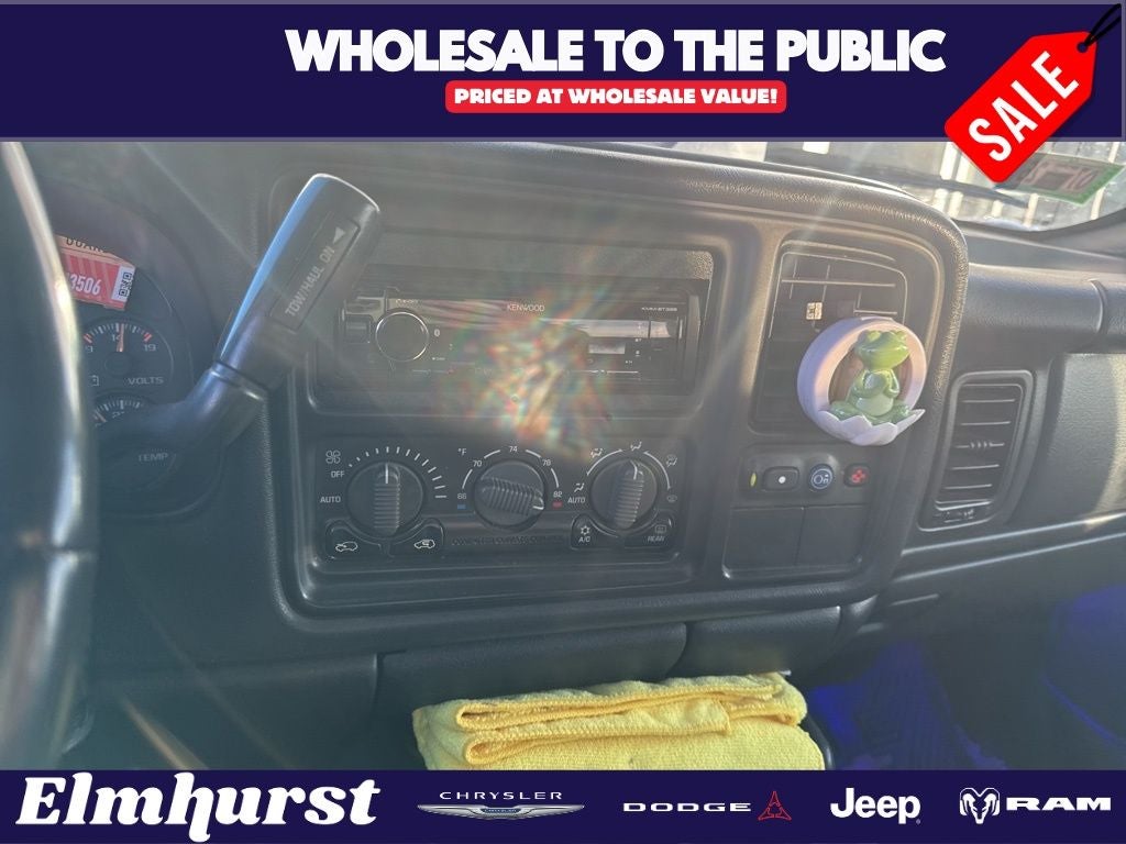 2002 Chevrolet Avalanche 1500 Base