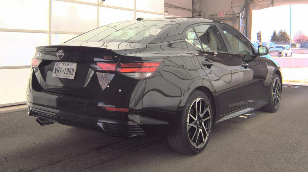 2025 Nissan Sentra SR