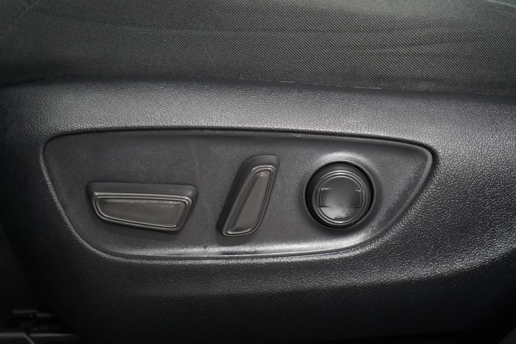 2025 Toyota RAV4 Hybrid Hybrid XLE