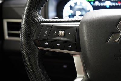 2024 Mitsubishi Outlander Base