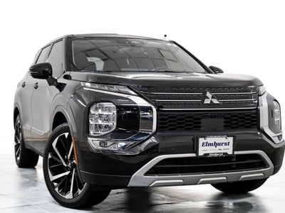 2024 Mitsubishi Outlander Base