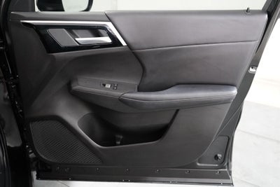 2024 Mitsubishi Outlander Base