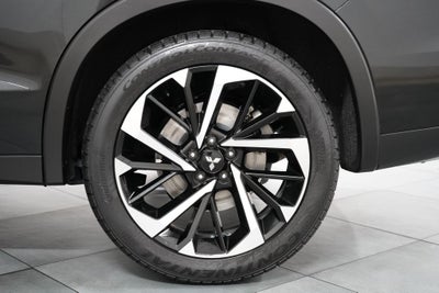 2024 Mitsubishi Outlander Base