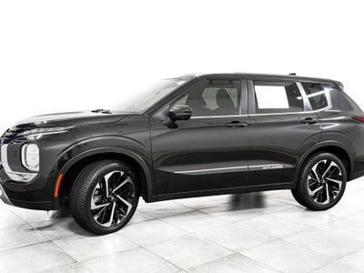 2024 Mitsubishi Outlander Base