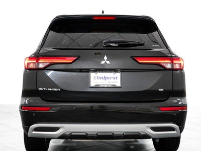 2024 Mitsubishi Outlander Base