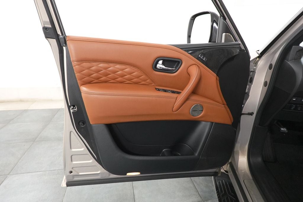 2023 INFINITI QX80 Sensory