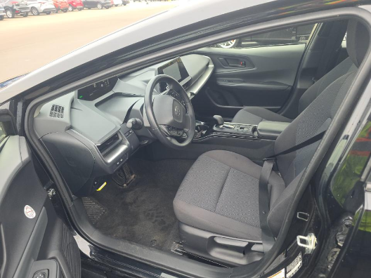 2025 Toyota Prius Base
