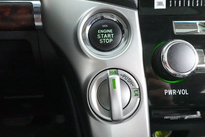 2014 Toyota Land Cruiser Base