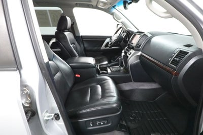 2014 Toyota Land Cruiser Base