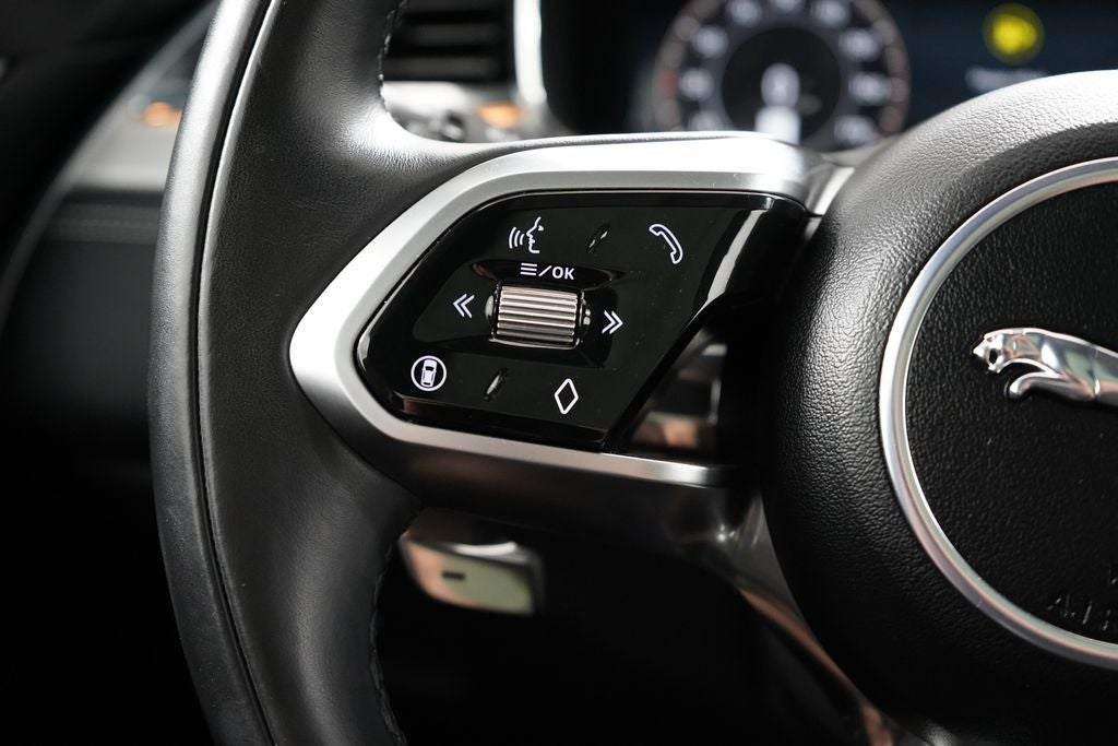2025 Jaguar F-PACE R-Dynamic S