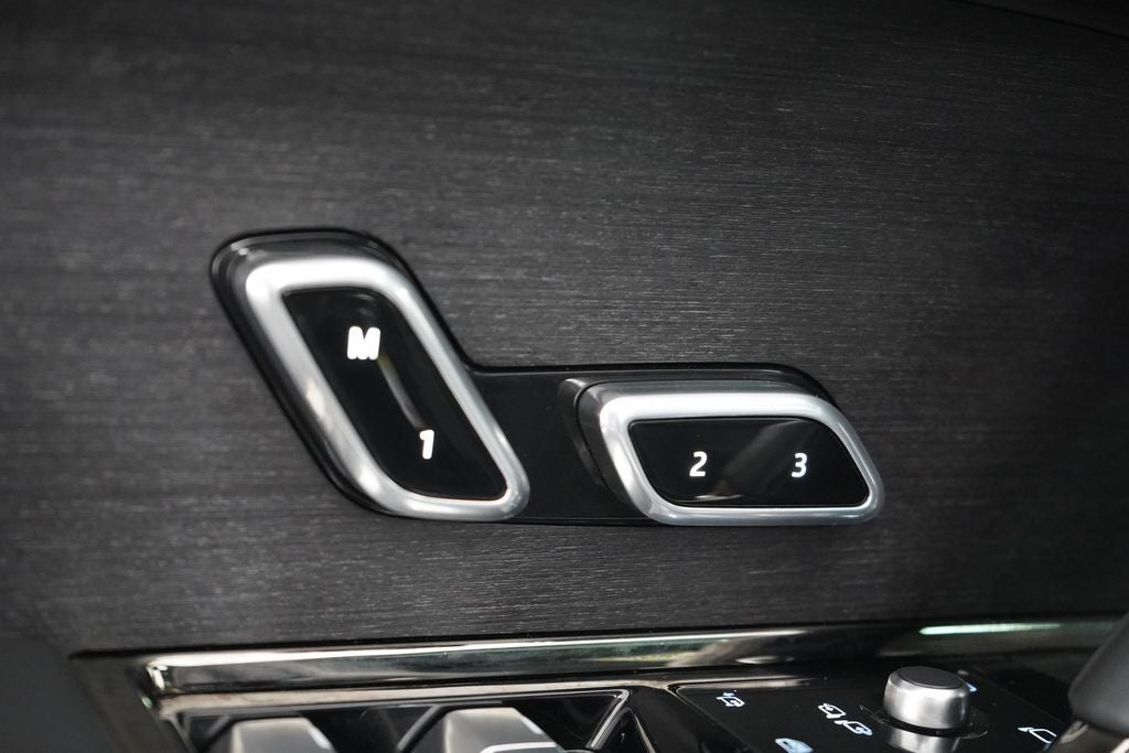2024 Land Rover Range Rover SV