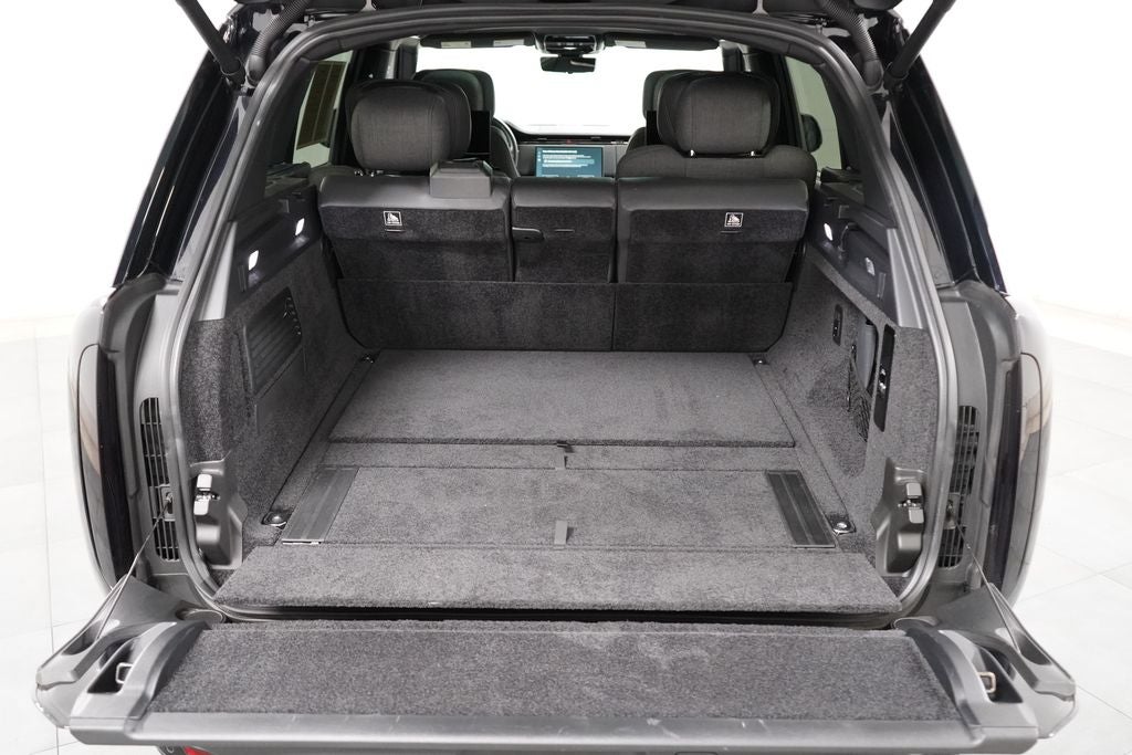 2024 Land Rover Range Rover SV