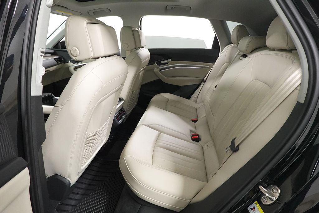 2024 Audi Q8 e-tron Premium Plus quattro