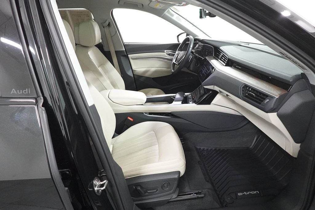 2024 Audi Q8 e-tron Premium Plus quattro