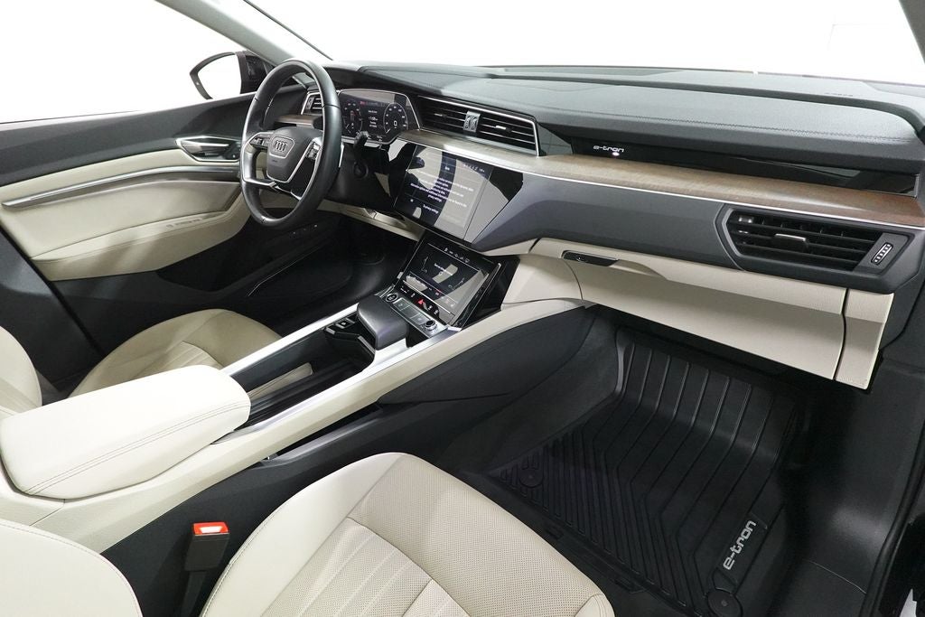 2024 Audi Q8 e-tron Premium Plus quattro