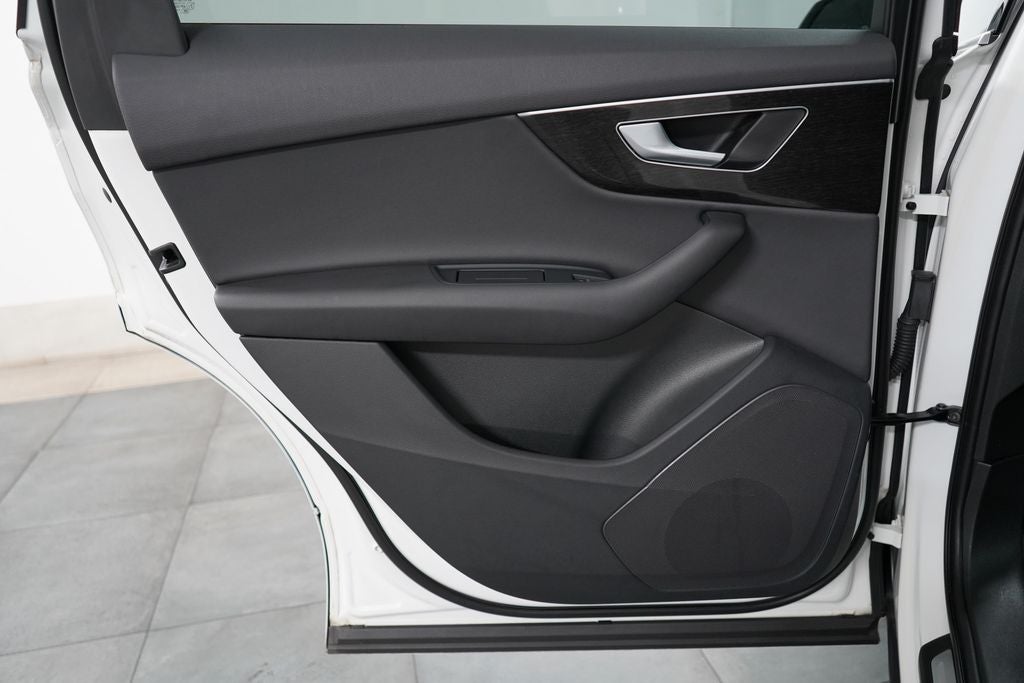 2021 Audi Q7 Premium