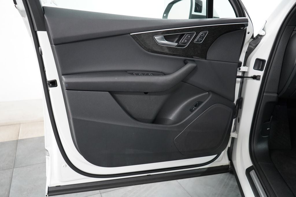 2021 Audi Q7 Premium