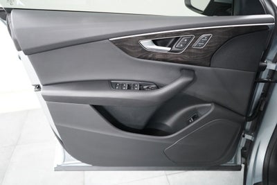 2023 Audi Q8 Premium