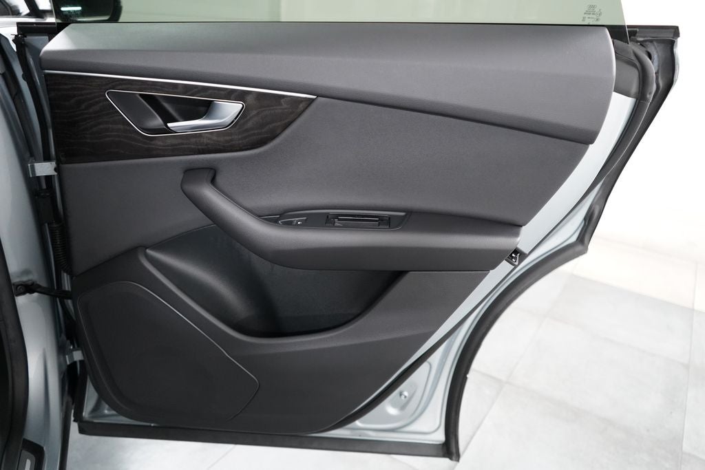 2023 Audi Q8 Premium