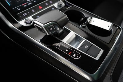 2023 Audi Q8 Premium