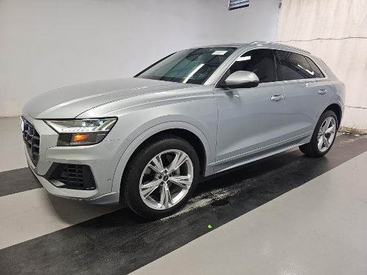 2023 Audi Q8 Premium