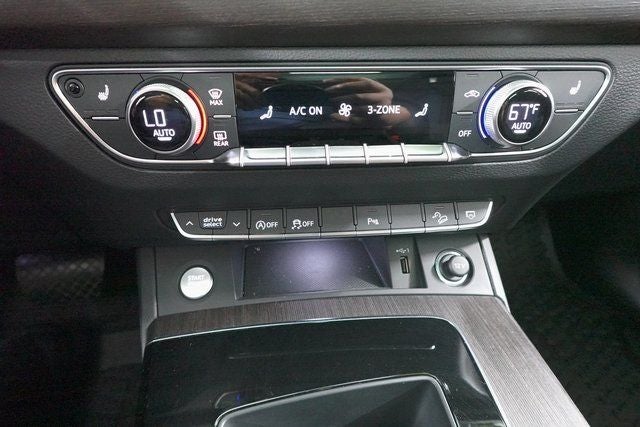 2024 Audi Q5 45 S line Premium quattro