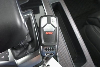 2024 Audi Q5 45 S line Premium quattro