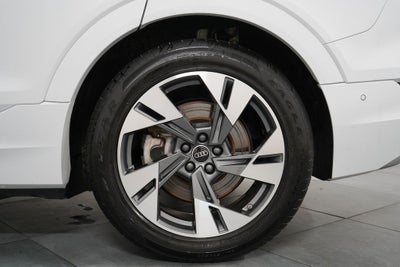 2023 Audi e-tron Premium Plus