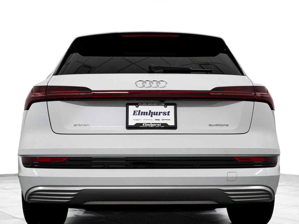 2023 Audi e-tron Premium Plus